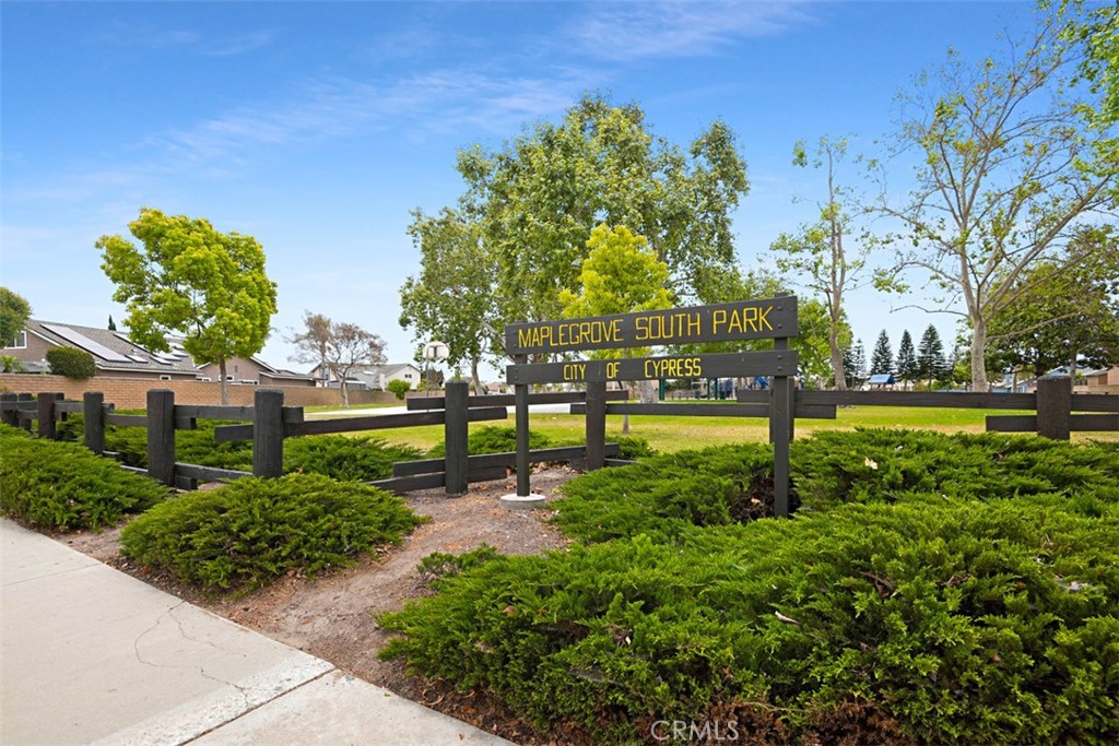 5971 Paradise Circle