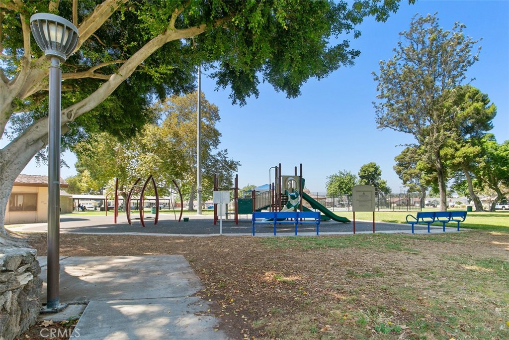 5971 Paradise Circle