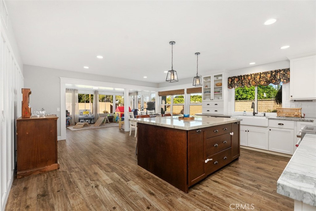 5971 Paradise Circle