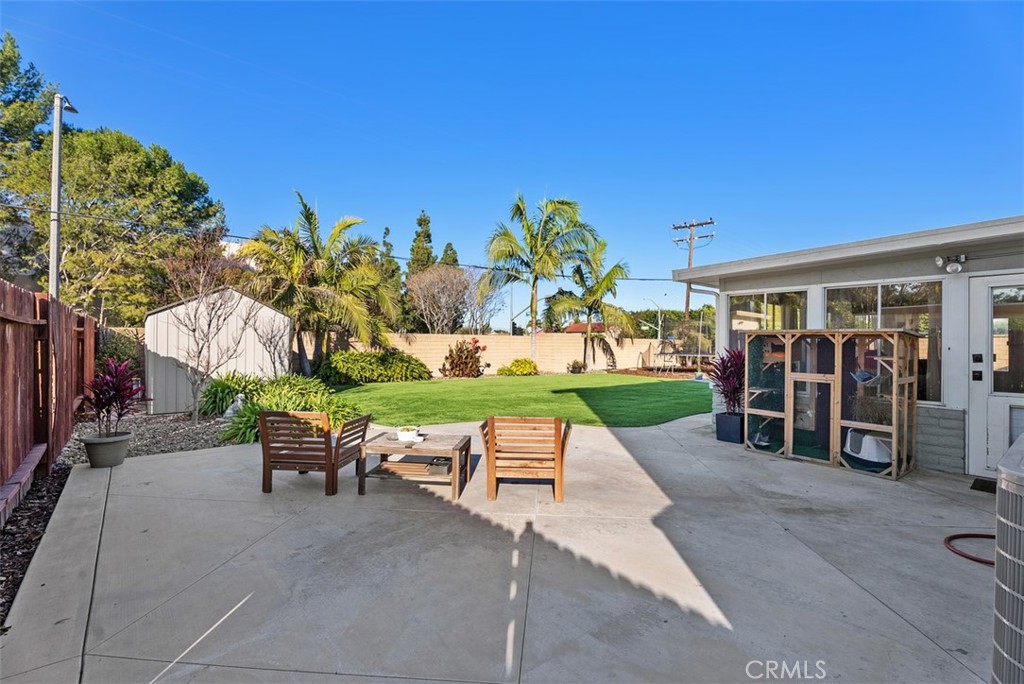 5971 Paradise Circle