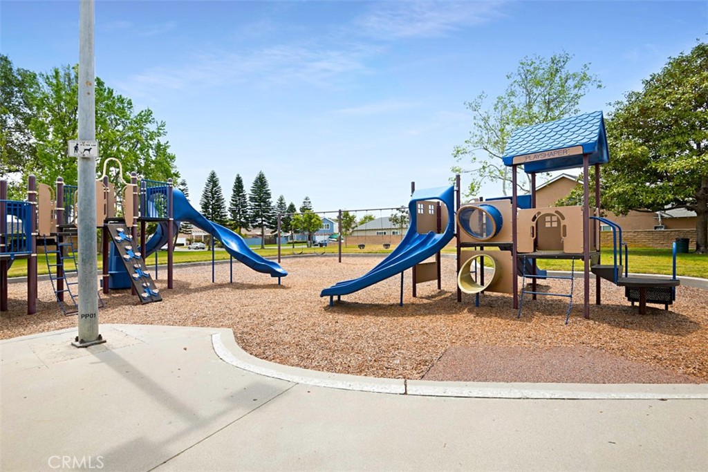 5971 Paradise Circle