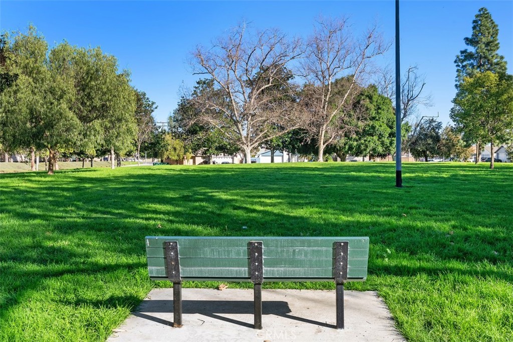 5971 Paradise Circle