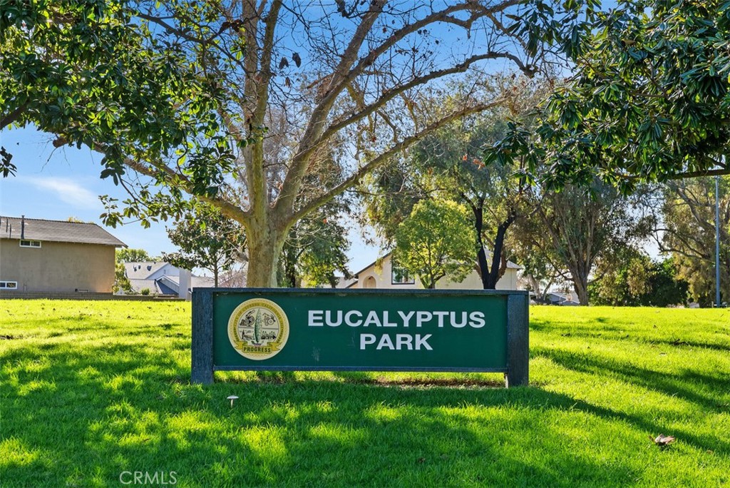 5971 Paradise Circle