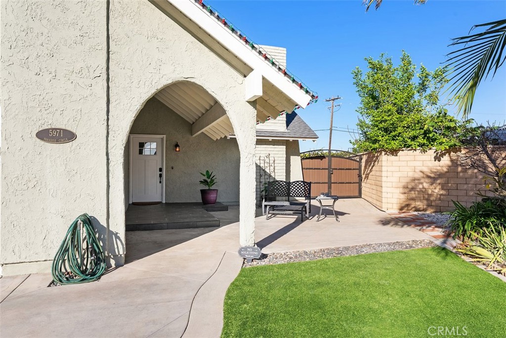 5971 Paradise Circle