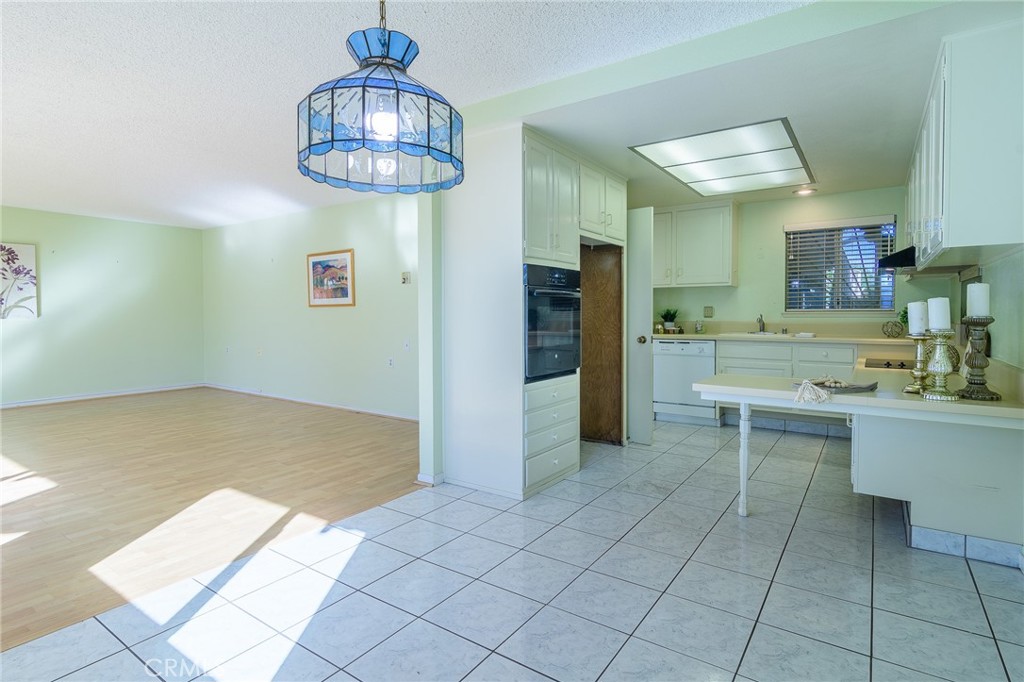 2139 Ronda Granada B