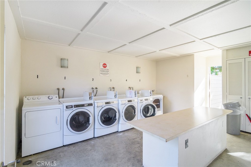 2139 Ronda Granada B