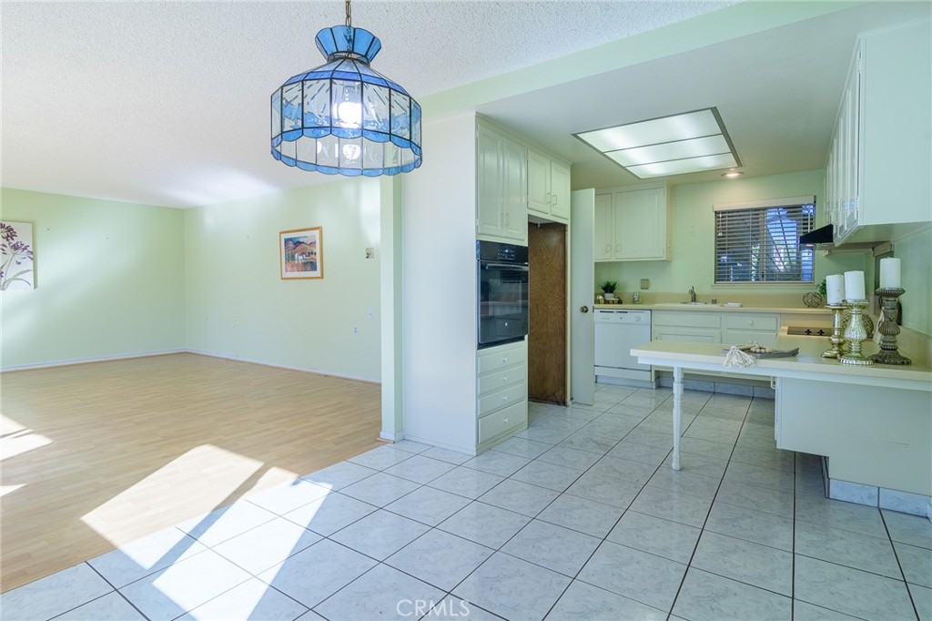 2139 Ronda Granada B