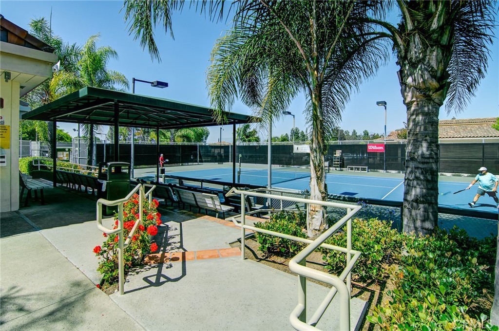 2139 Ronda Granada B