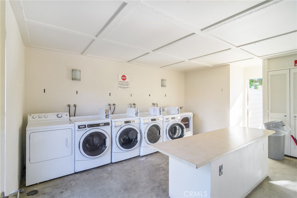 2139 Ronda Granada B