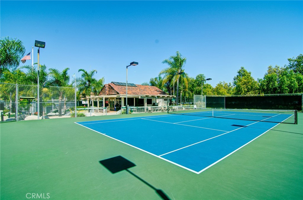 2139 Ronda Granada B