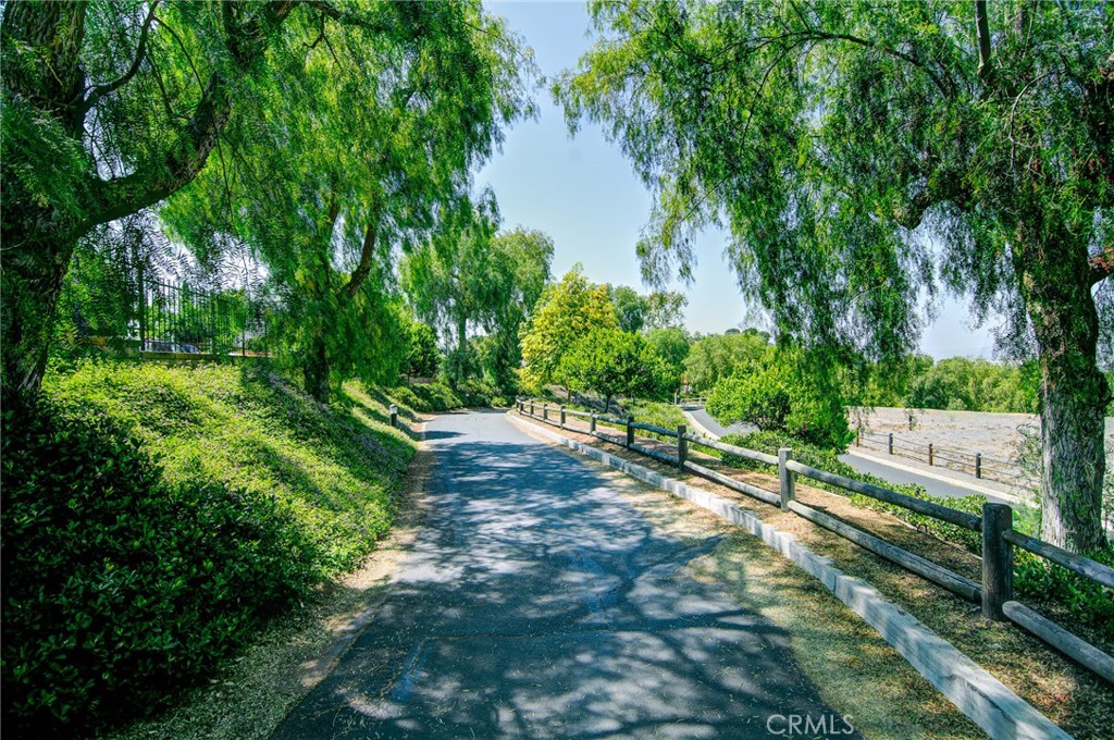 2139 Ronda Granada B