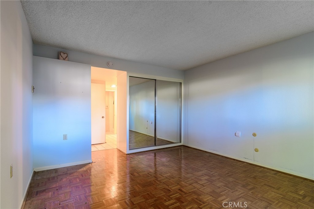 2139 Ronda Granada B