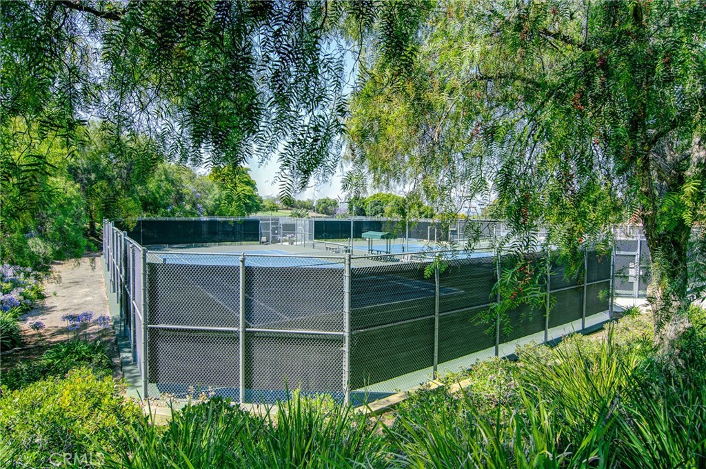 2139 Ronda Granada B