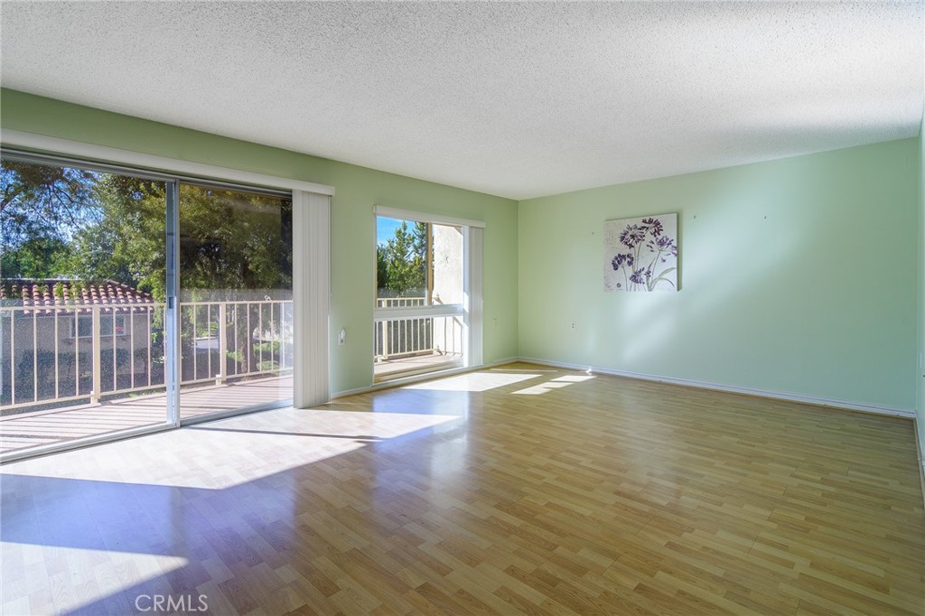 2139 Ronda Granada B