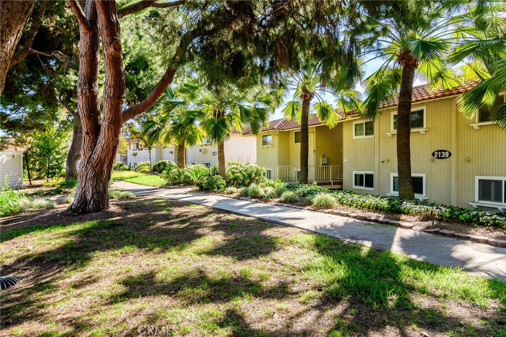 2139 Ronda Granada B