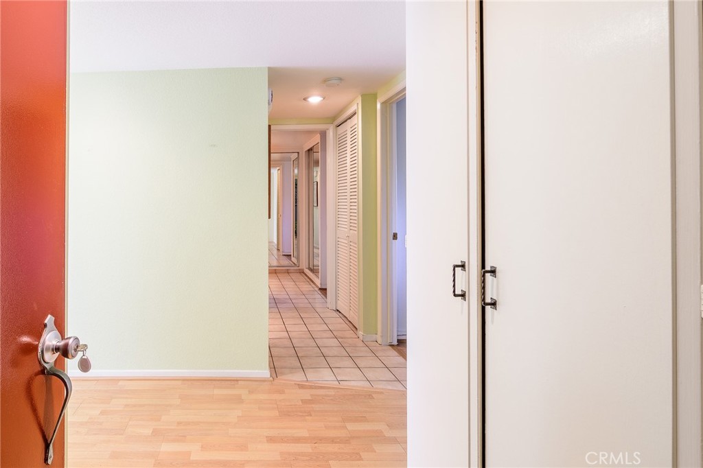 2139 Ronda Granada B