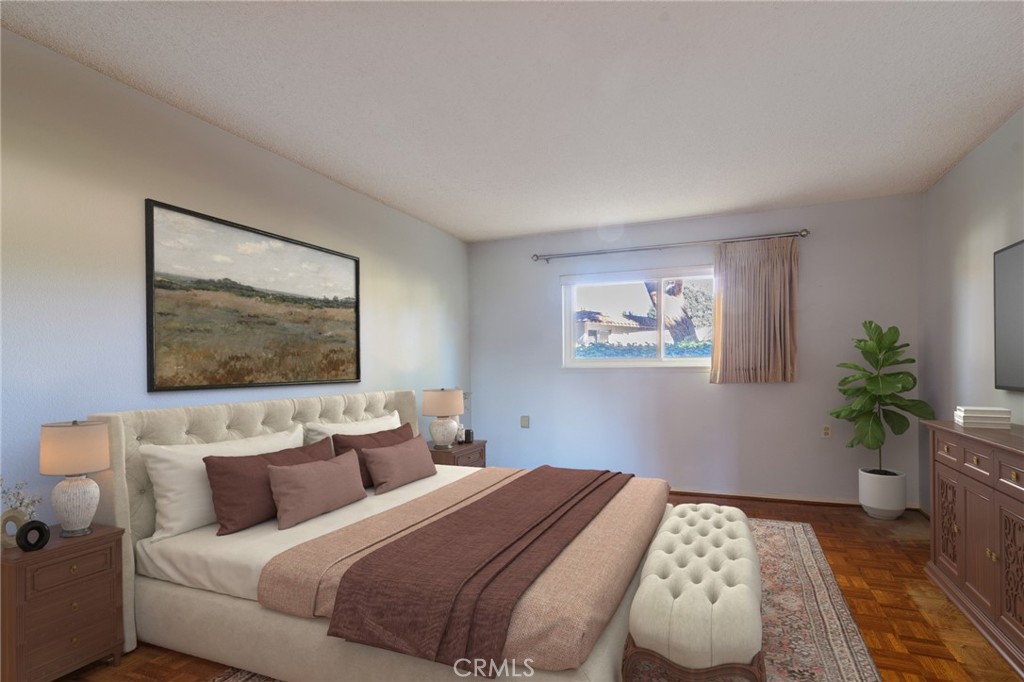 2139 Ronda Granada B