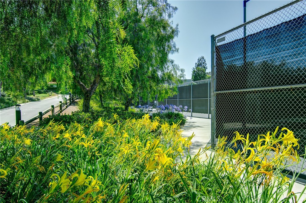 2139 Ronda Granada B