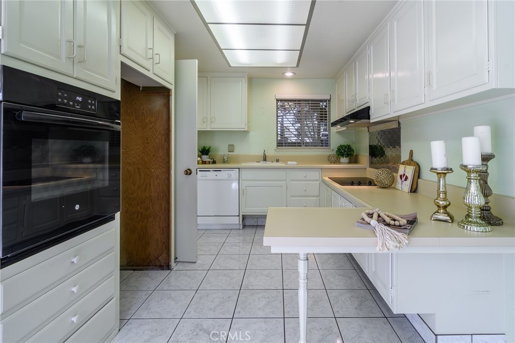 2139 Ronda Granada B