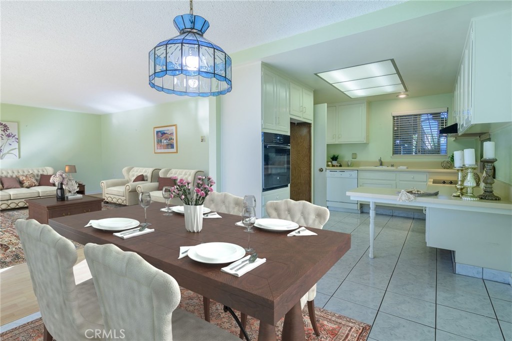 2139 Ronda Granada B