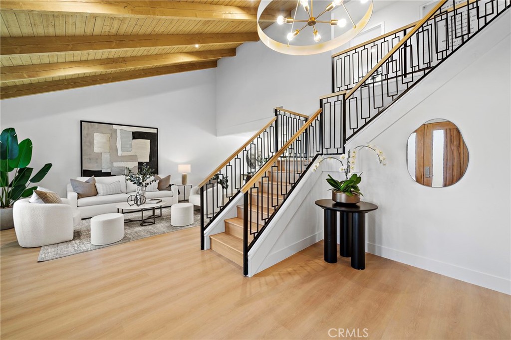 9560 La Amapola Avenue