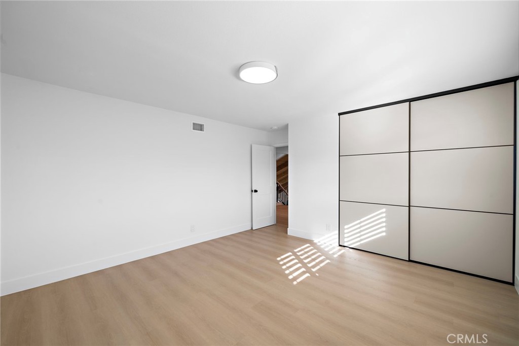 9560 La Amapola Avenue