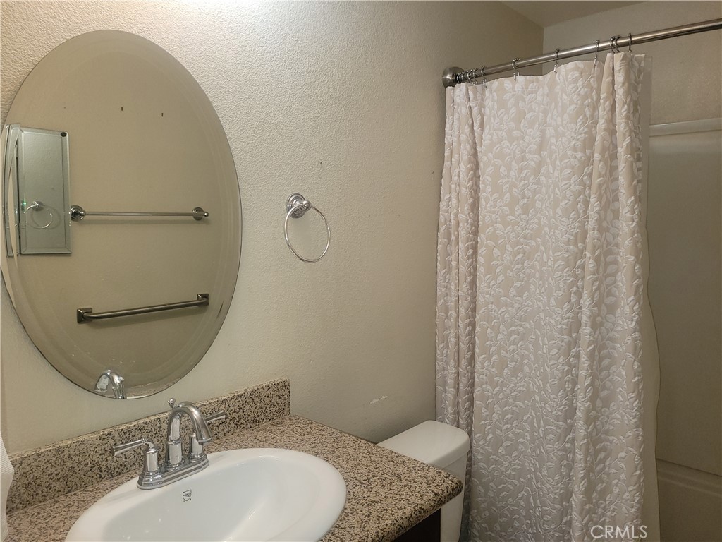 720 W 4th Street 104