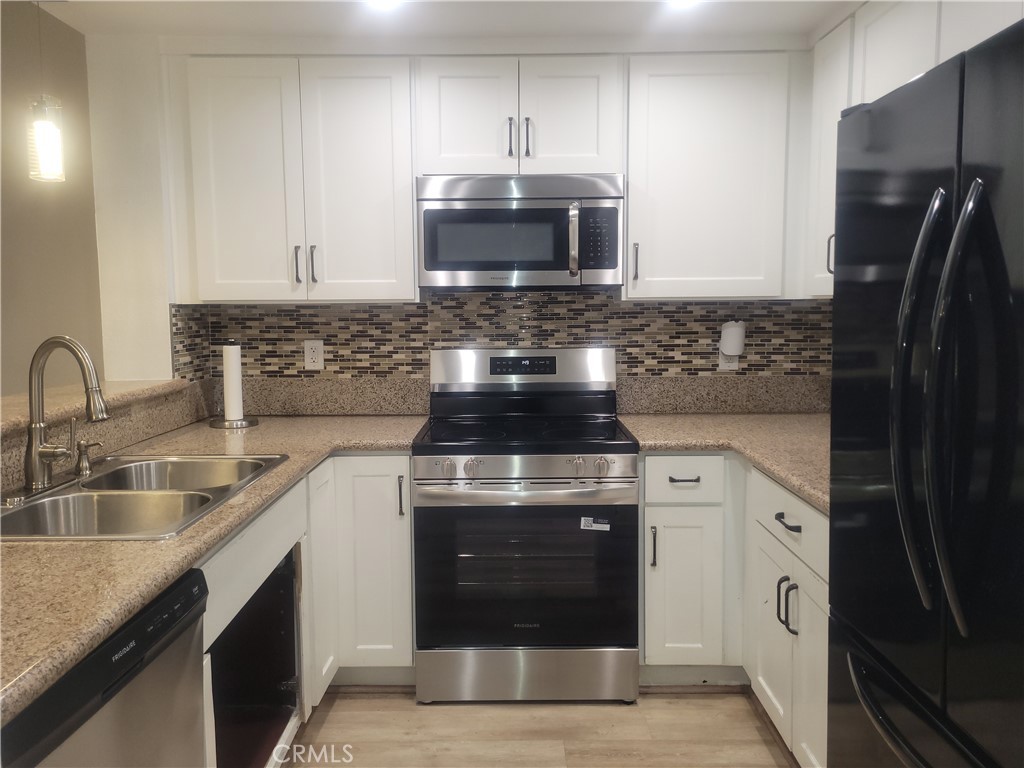 720 W 4th Street 104