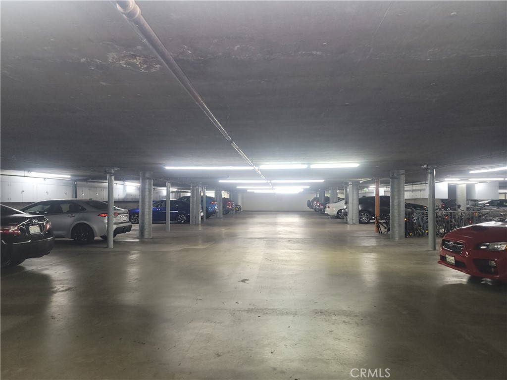 720 W 4th Street 104