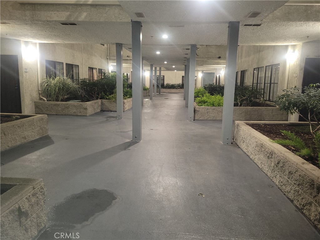 720 W 4th Street 104