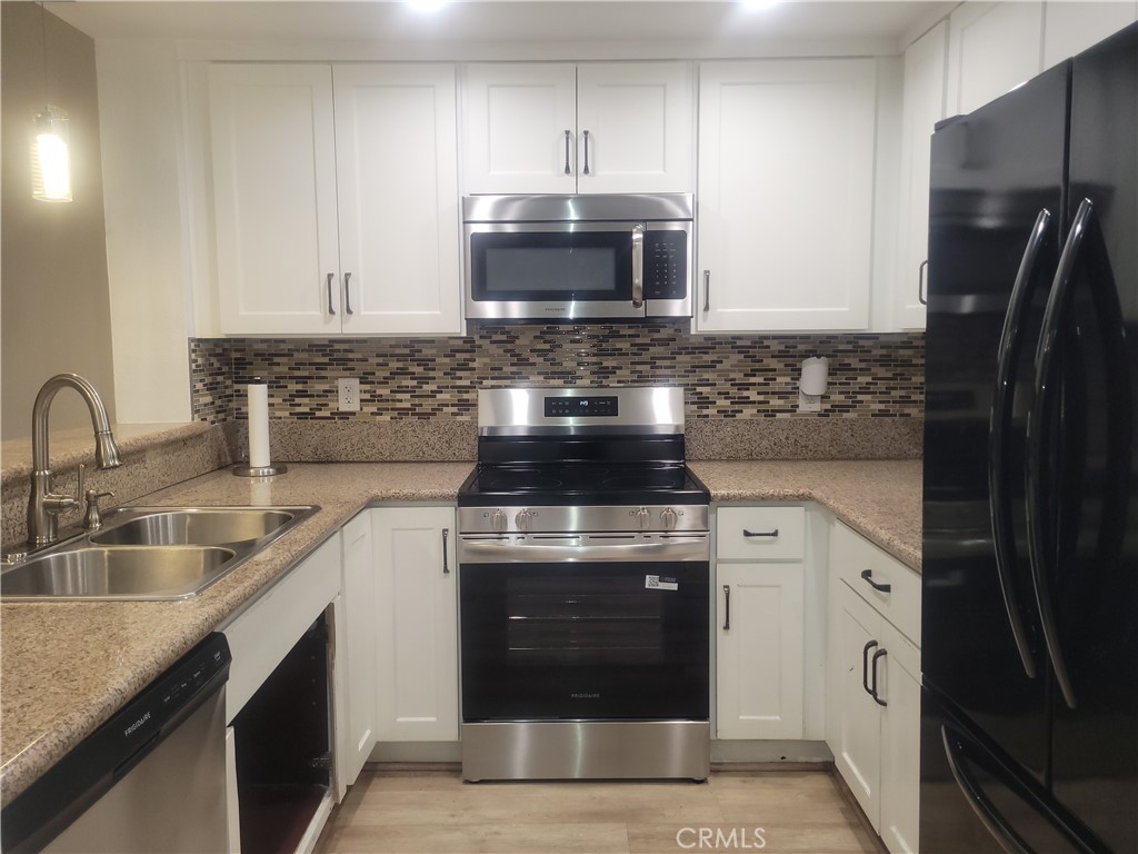 720 W 4th Street 104