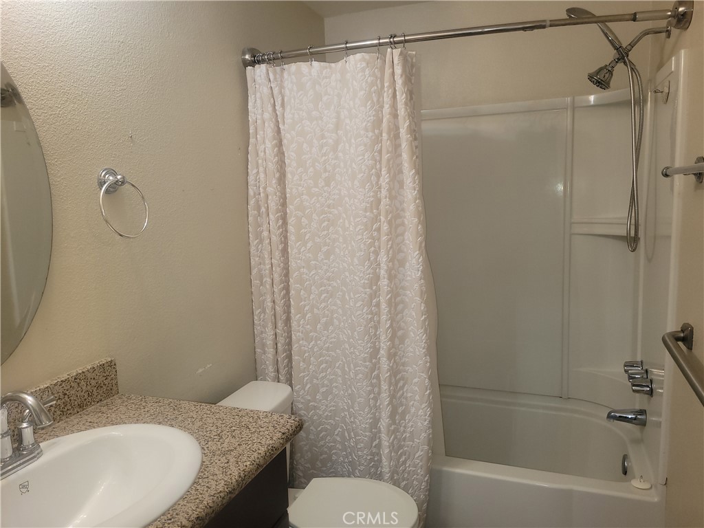 720 W 4th Street 104