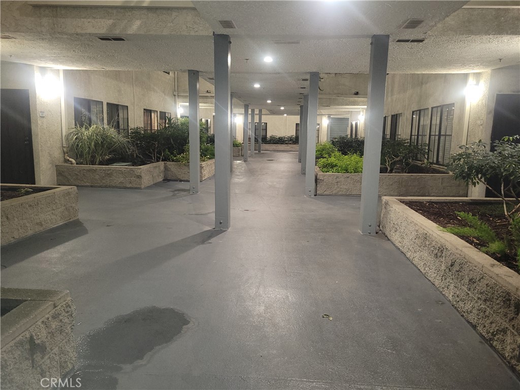 720 W 4th Street 104