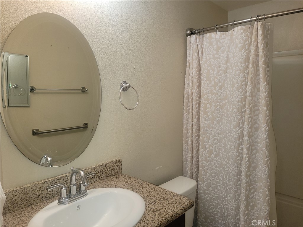 720 W 4th Street 104