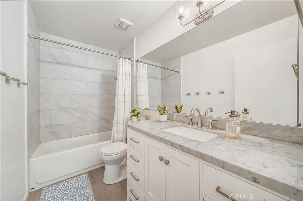 3315 Paseo Halcon