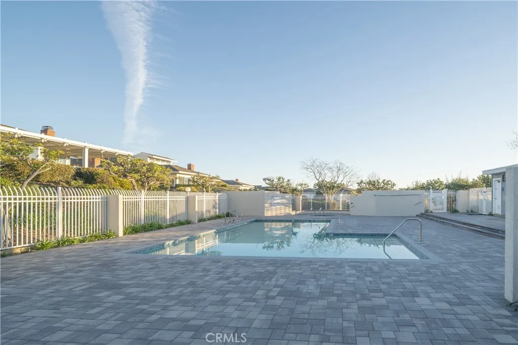 3315 Paseo Halcon