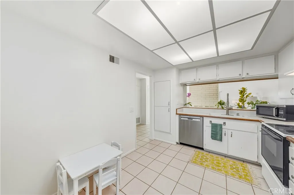 3315 Paseo Halcon