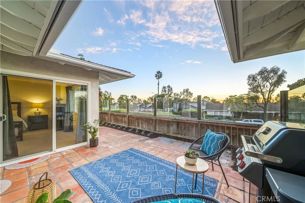 3315 Paseo Halcon