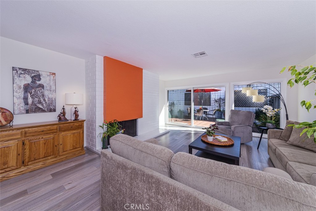 1404 N Tustin Ave A4