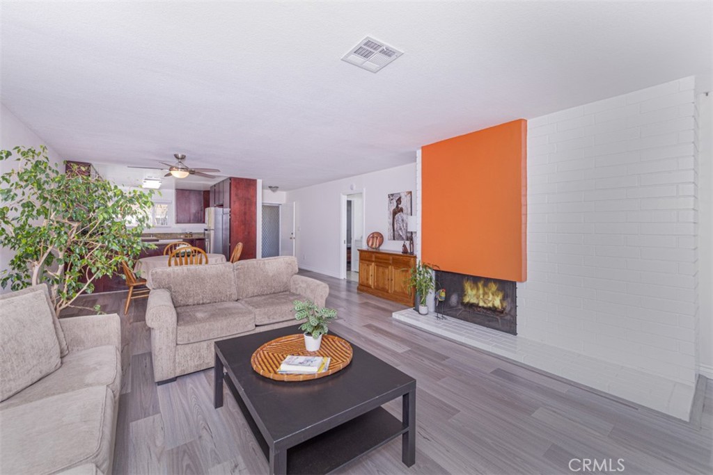 1404 N Tustin Ave A4