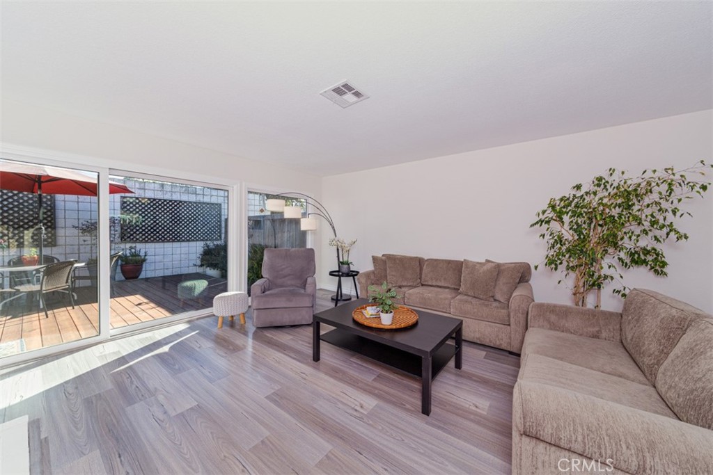 1404 N Tustin Ave A4