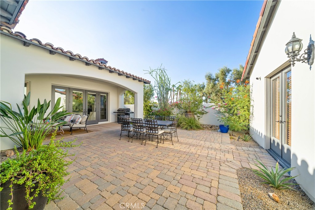 55215 Medallist Drive