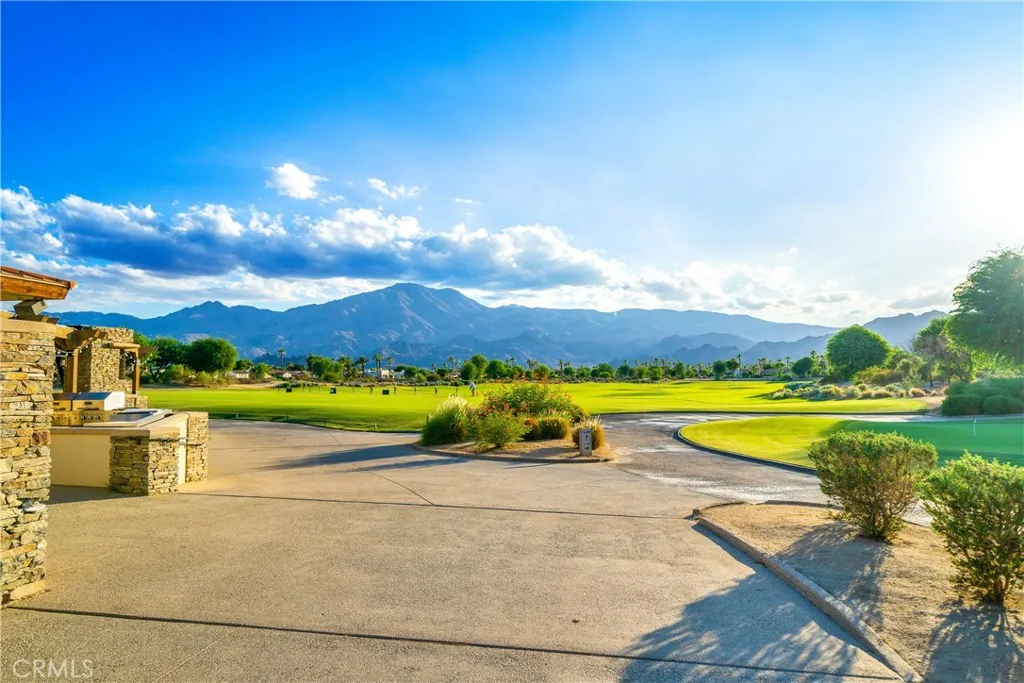 55215 Medallist Drive