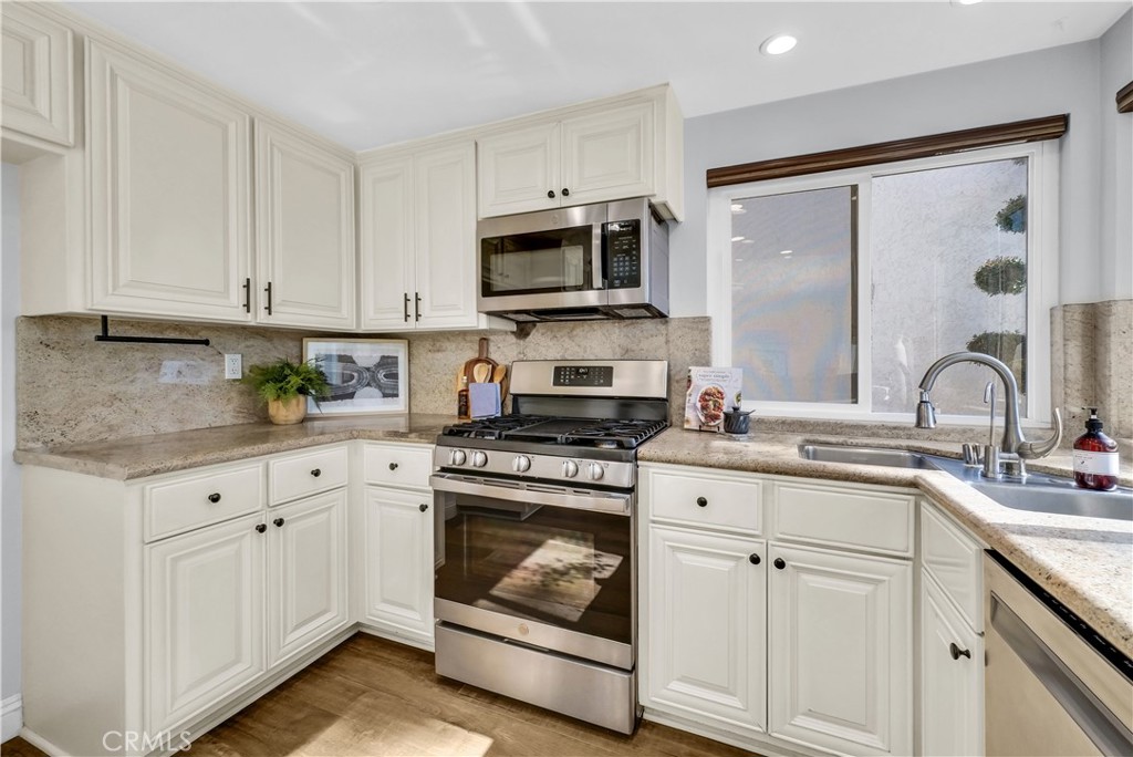 5213 Piccadilly Circle