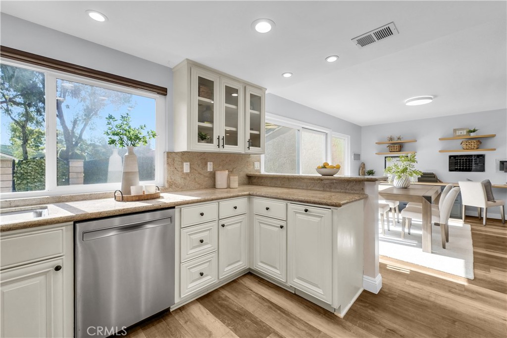 5213 Piccadilly Circle