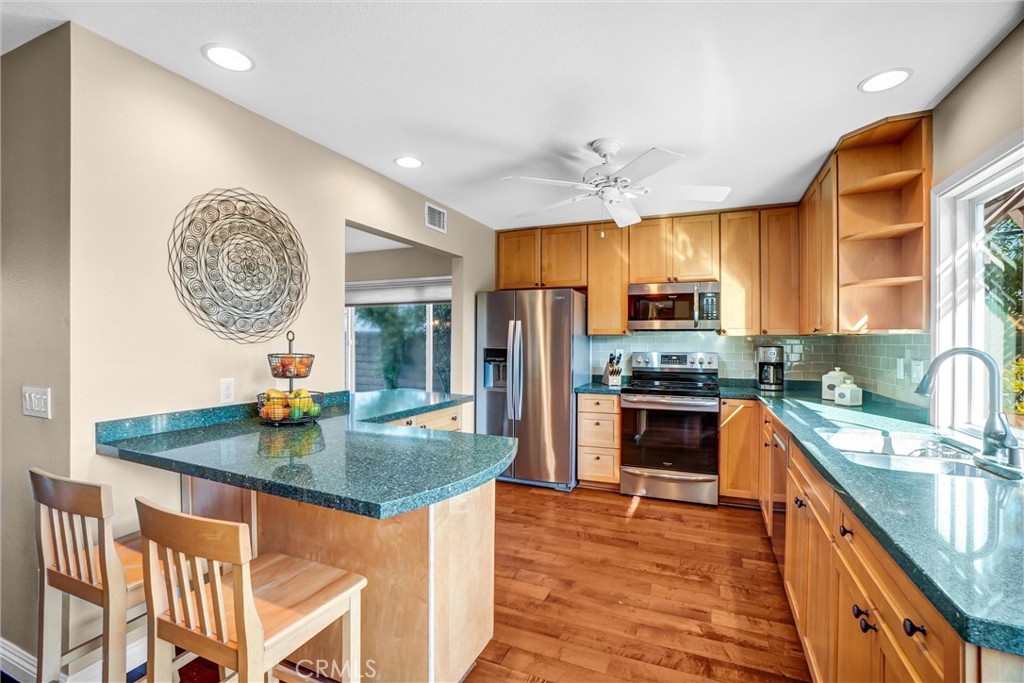 5552 Ridgebury Drive