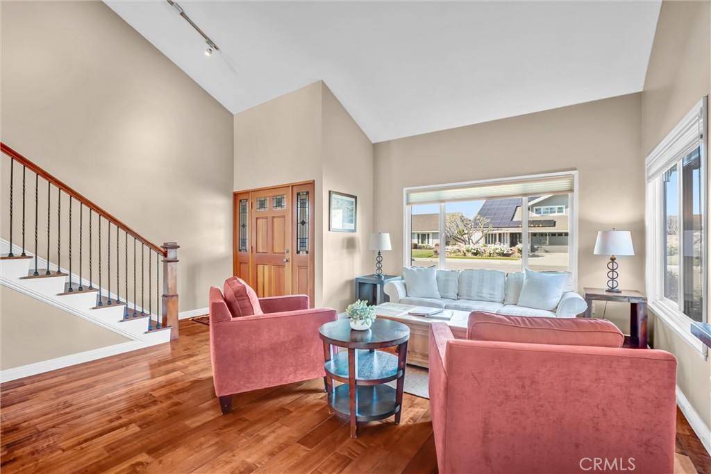 5552 Ridgebury Drive