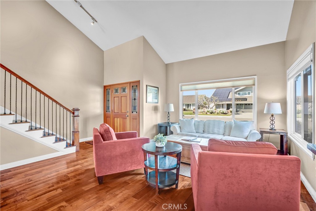 5552 Ridgebury Drive
