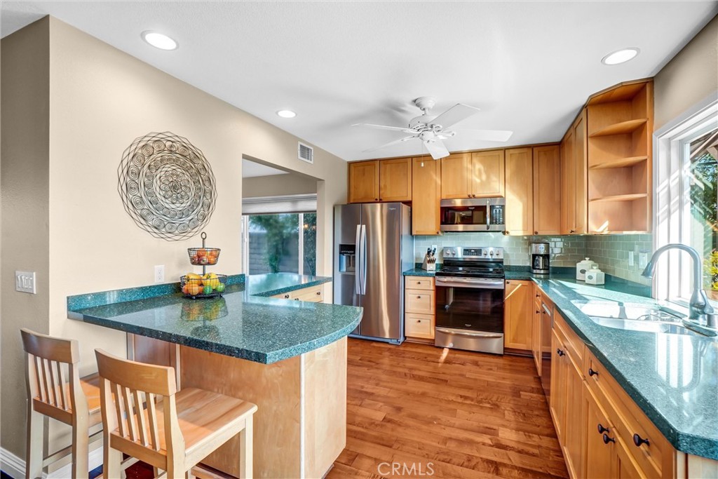 5552 Ridgebury Drive