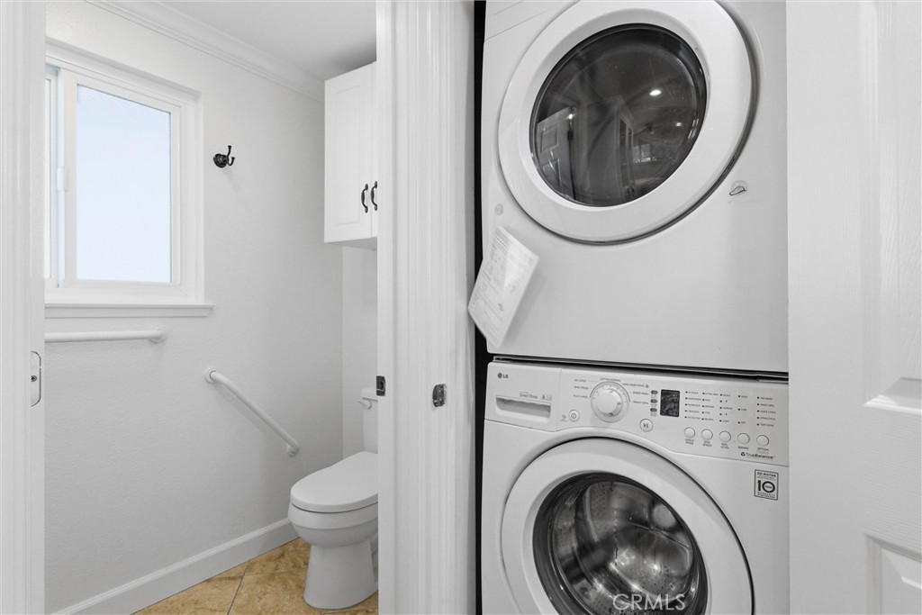 953 Avenida Carmel Q